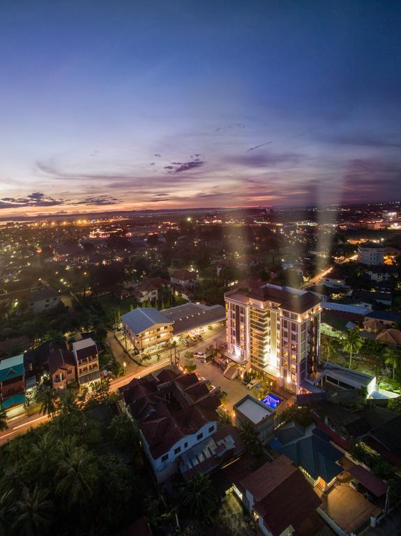 S Park Design Hotel Vientiane Exterior photo